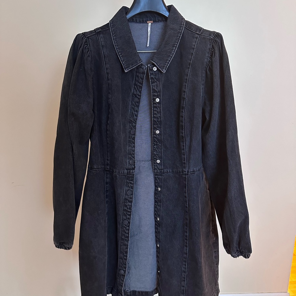 Free People Black Jean Jacket Classic Design